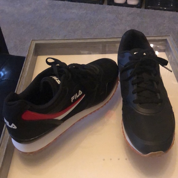 FILA Men’s sneakers - Picture 2 of 3